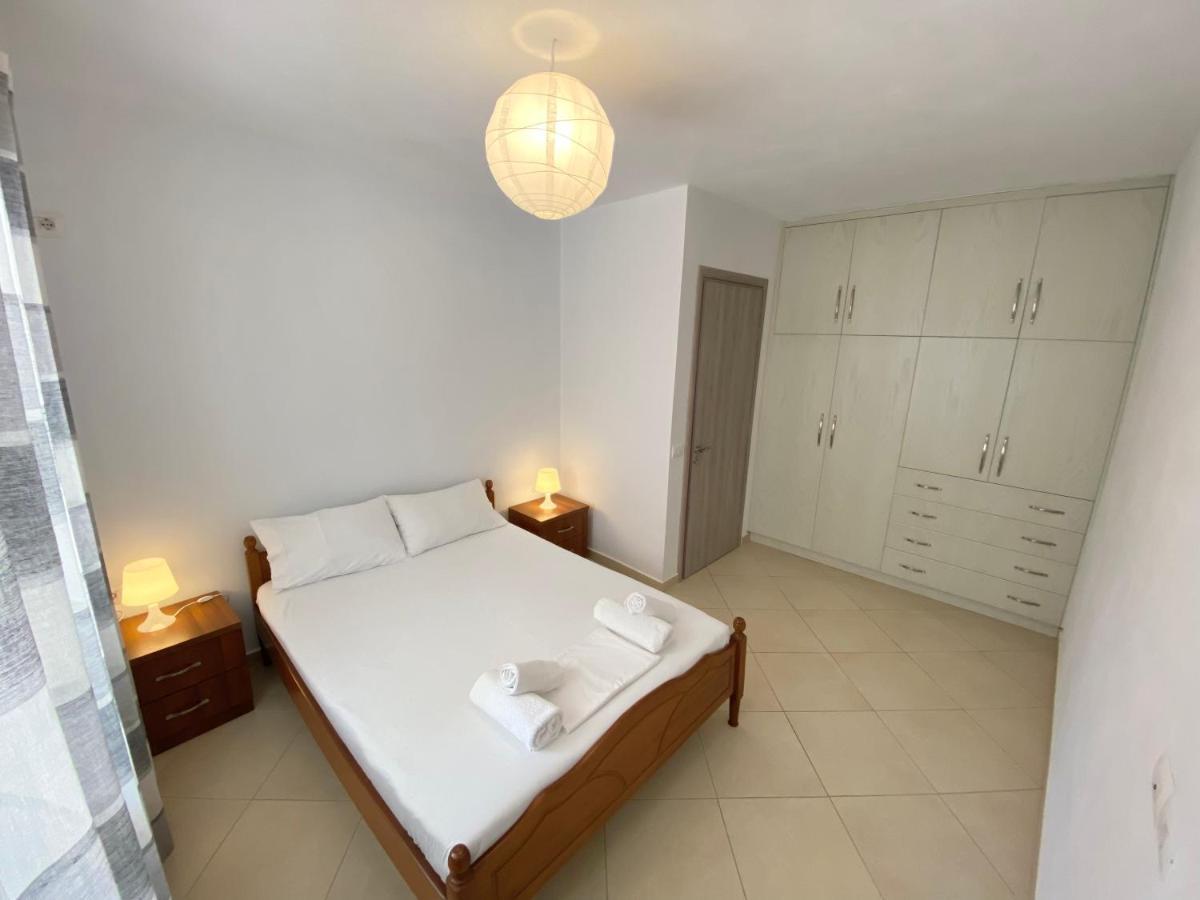 Evgenia'S Apartment Sarande Exterior photo